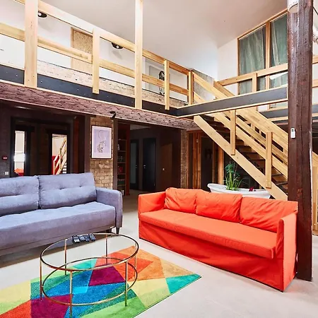 Liberty Loft Penthouse דירה
